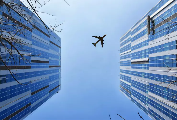 Pasajero intenta secuestrar avión de Volaris: Vuelo desviado a Guadalajara