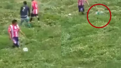 Viralizan partido de fútbol por condiciones de la cancha, pelota y jugador ‘desaparecen’.jpg