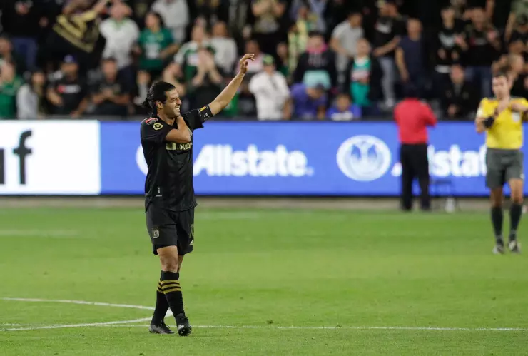 Carlos Vela sí pudo haber jugado con el Barcelona