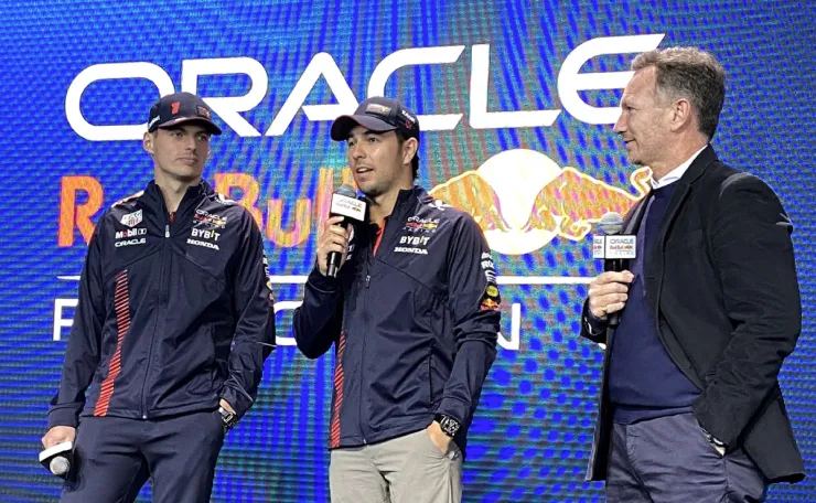 Vesrtape, Checo Pérez y Christian Horner