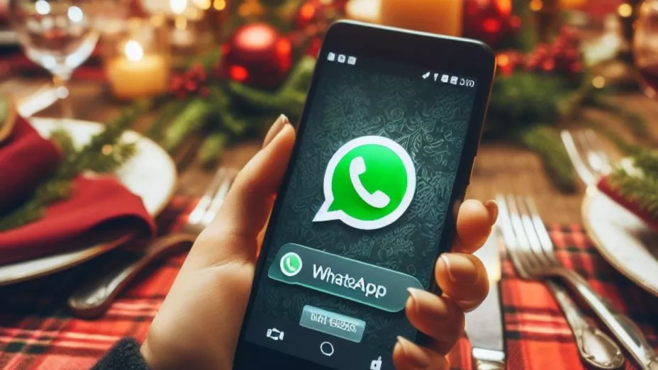 Celular con aplicación de Whatsapp