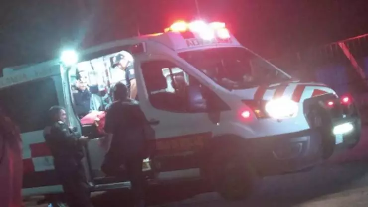 Rescatan a joven que intentó QUITARSE LA VIDA en Playa Marmotas, Chabihau