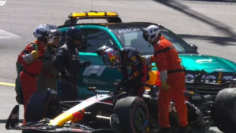 Checo Pérez choca en Mónaco