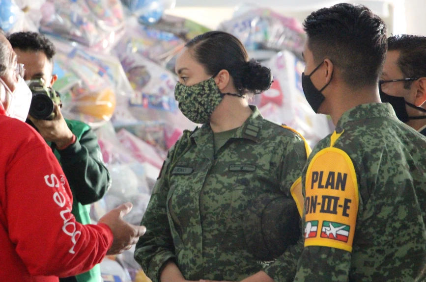 ¡NOS VISITÓ LA SOLDADO ALEXA BUENO, EL SOLDADO ZAVALA Y EL SARGENTO BRAVO!
