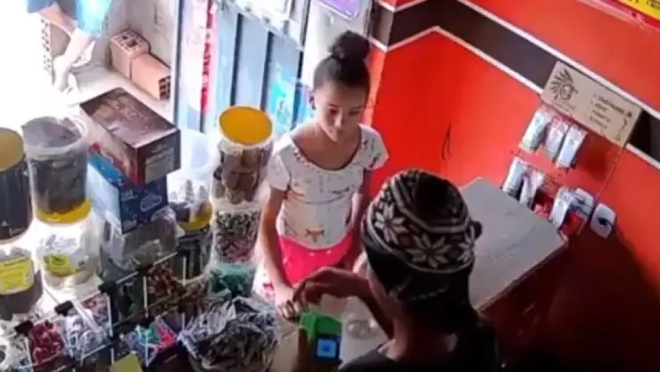 Matan a niña de 10 años en Brasil, salió a comprar a la tienda y no regresó; fue asesinada por un vecino.jpg