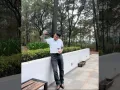 Nodal tomando vino.jpg