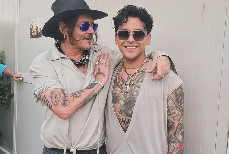 Christian Nodal y Johnny Depp comparten fotos juntos.jpg
