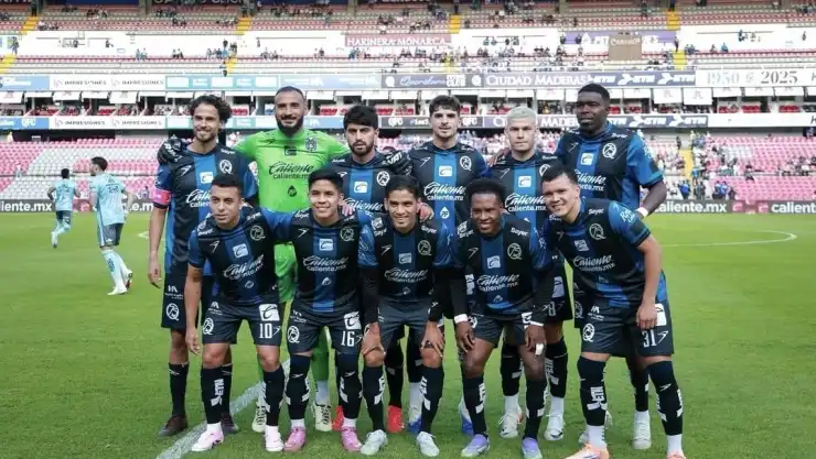 Gallos Blancos Querétaro.jpeg