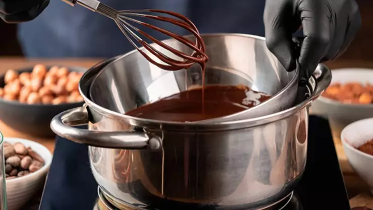 ¿El baño María es mexicano? Conoce el origen de esta técnica de cocina