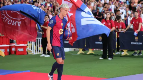 Dani Olmo Barcelona.jpg