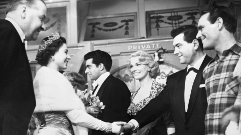 FBI revela plan para matar a la reina Isabel II en Estados Unidos