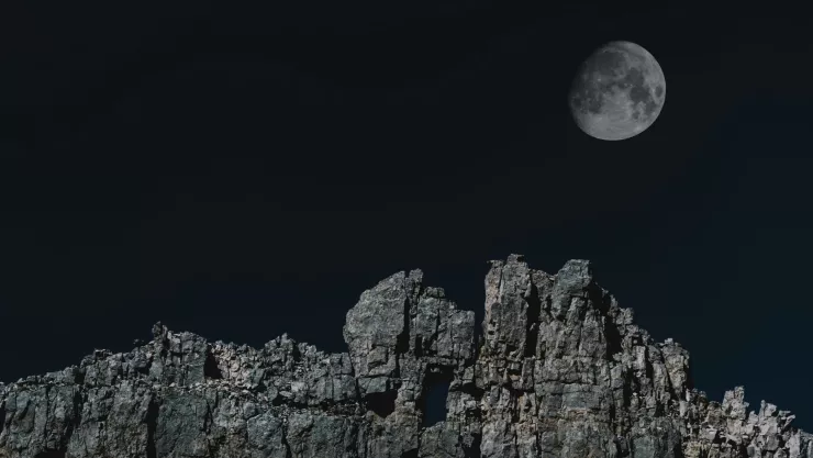 ¿Qué es el regolito lunar y por qué es un tema de interés para la NASA?