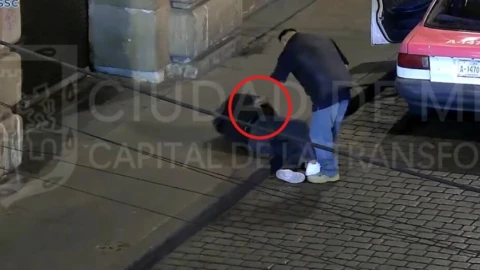 Taxista robar celular