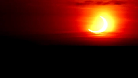 Así se vio el eclipse solar parcial en Ontario, Canadá