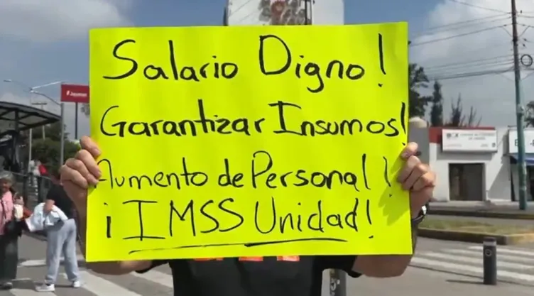Reginaldo Sandoval exige al gobierno morenista escuchar a trabajadores del IMSS.