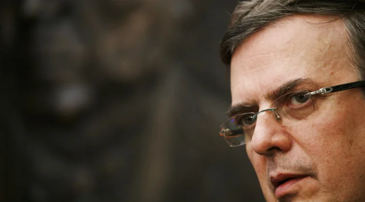 El canciller mexicano Marcelo Ebrard viajó a Washington D. C. para intentar neutralizar la amenaza de Trump de imponer aranceles a México. Imagen: AP
