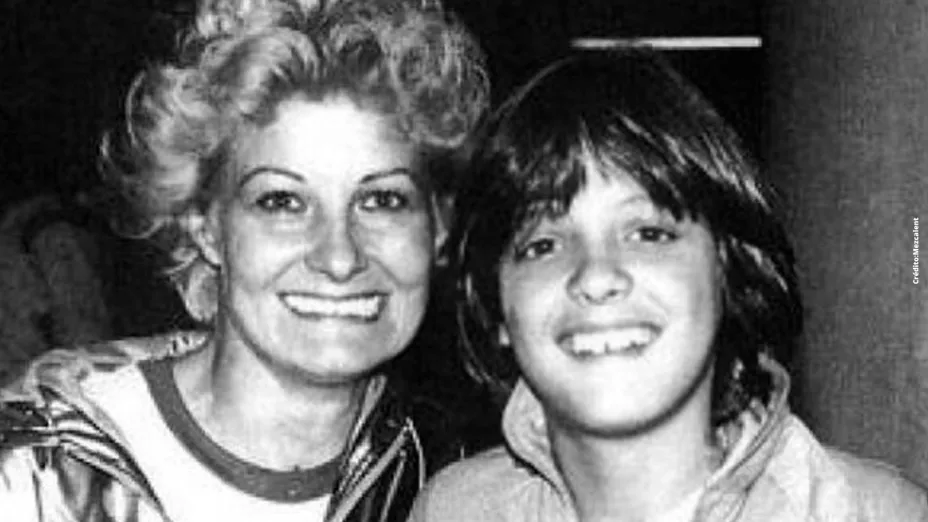 Luis Miguel recuerda a mamá, Marcela Basteri este 10 de mayo.