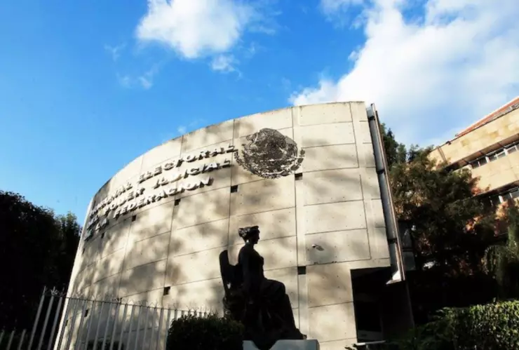 TEPJF rechaza investigación contra tres ministras por actos anticipados de campaña.