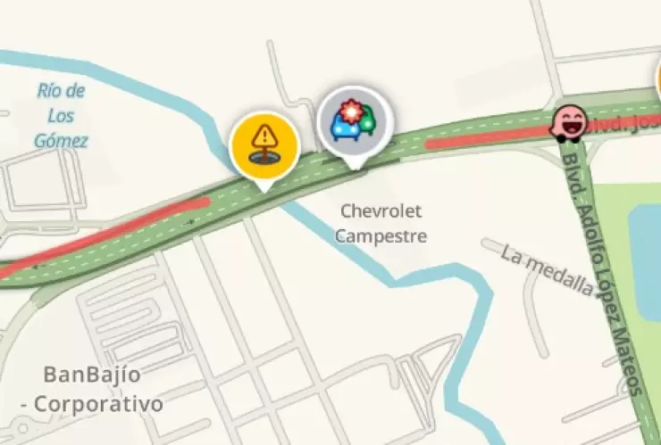 Choque hoy sobre bulevar José María Morelos, en León