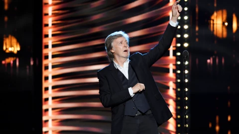 Paul McCartney ha anunciado que regresará a la Ciudad de México para ofrecer un concierto inolvidable el 14 de noviembre en el emblemático Foro Sol.