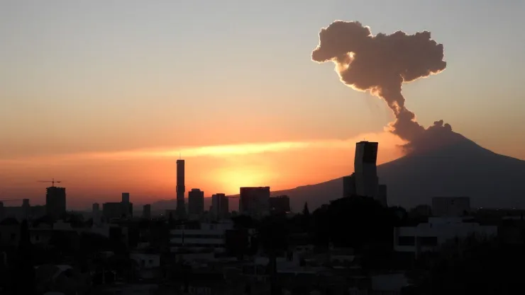 Caída de ceniza en CDMX: ¿Qué hacer si caen residuos del Popocatépetl en tu alcaldía?