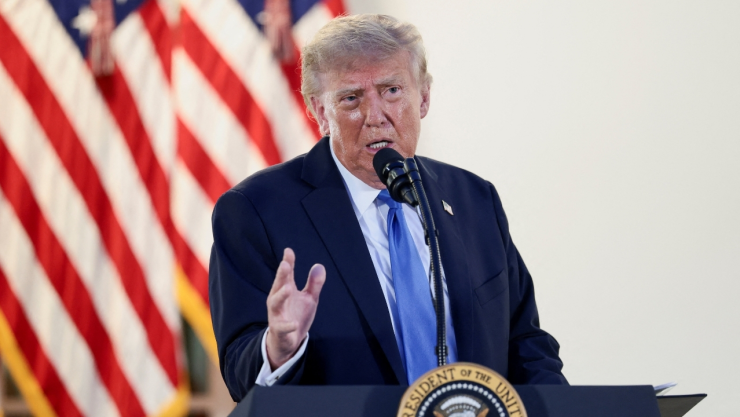 Donald Trump amaga con terminar la relación comercial con México