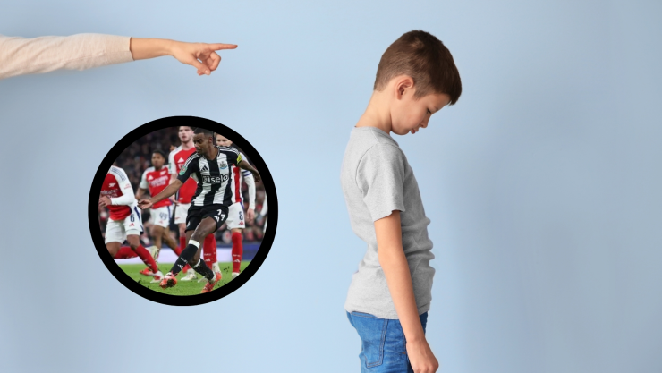 Niño es castigado por ausentarse a clases por ver un partido de futbol
