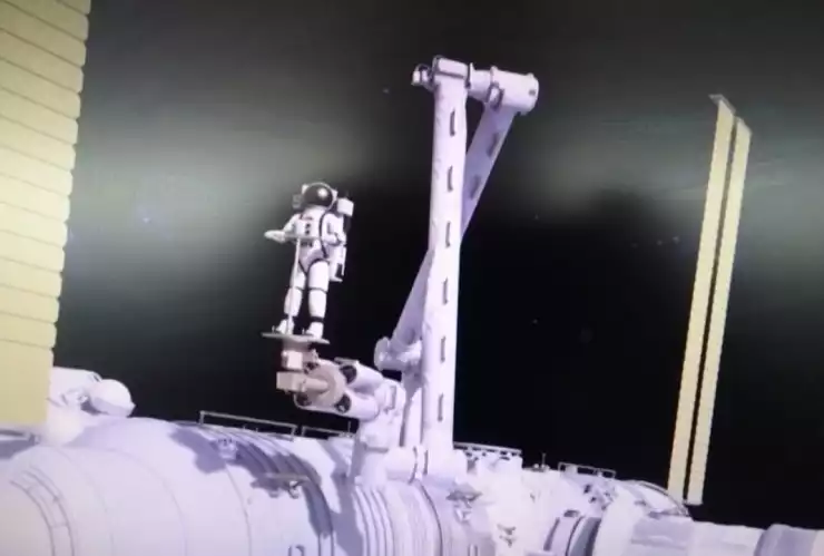 Astronautas de China realizaron una caminata espacial