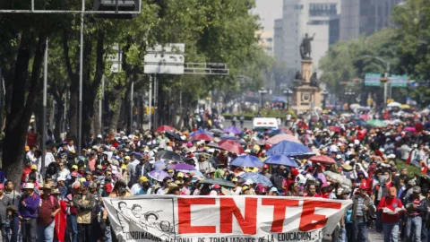 MARCHA-CNTE-15-ABRIL