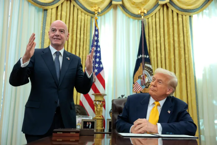 Ganni Infantino se reunió con Donald Trump para informarse sobre la visa necesaria de cara al Mundial 2026