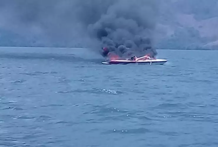 Semar sofoca incendio embarcación Chiapas