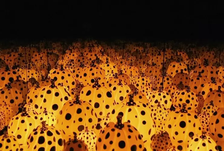 Exposici&oacute;n de Yayoi Kusama llega al Jard&iacute;n Bot&aacute;nico de NY