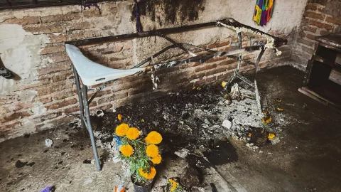 Incendio en Vista Alegre, veladora quema altar de día de muertos martes 29 de octubre 2024