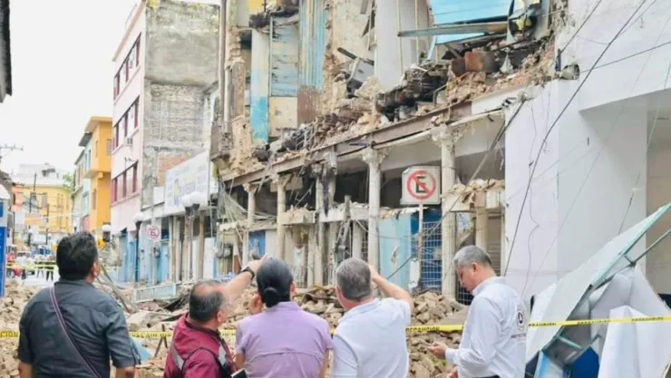 Antiguo hotel Progreso se derrumba tras fuertes lluvias en Tampico