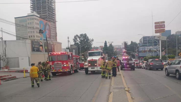 Incendio en colonia Aviación de Tijuana hoy 11 de junio de 2025