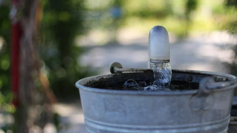 muere bebé ahogado cubeta agua Brasil