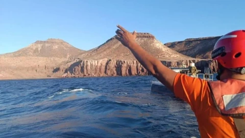 rescatan a buzos.png