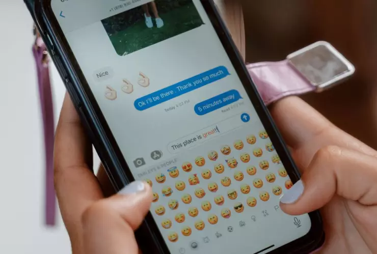 ¿Cuáles son los nuevos emojis llegarán a WhatsApp en 2025?