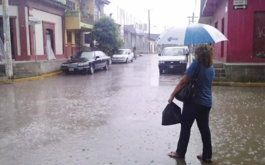 Lluvias y chubascos en el centro y sureste del país