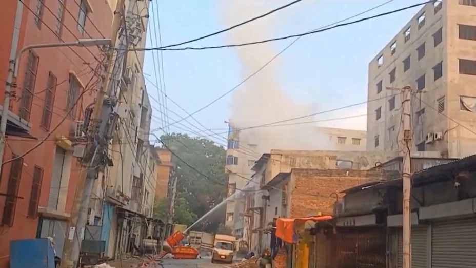 Incendio en fábrica textil.jpg