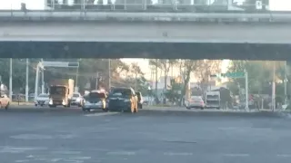 Aparatoso accidente en Periférico detiene la circulación: Choques en Guadalajara HOY 15 de noviembre