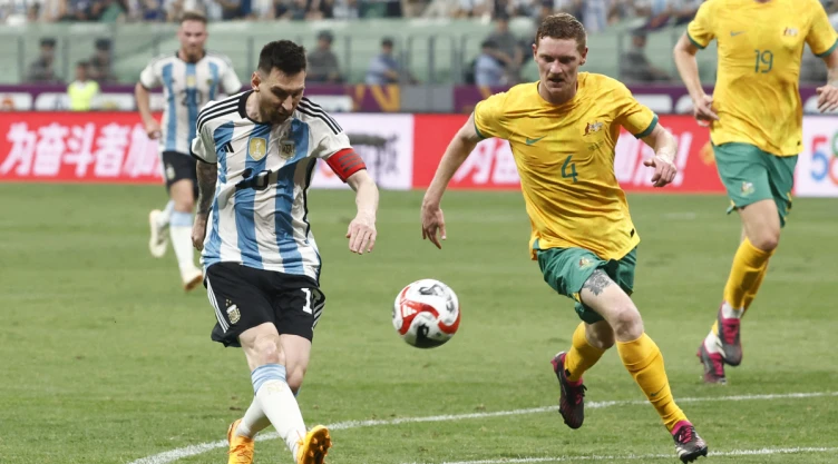 Messi contra Australia en amistoso