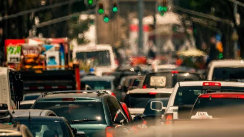 carros en el tránsito de la Ciudad de México