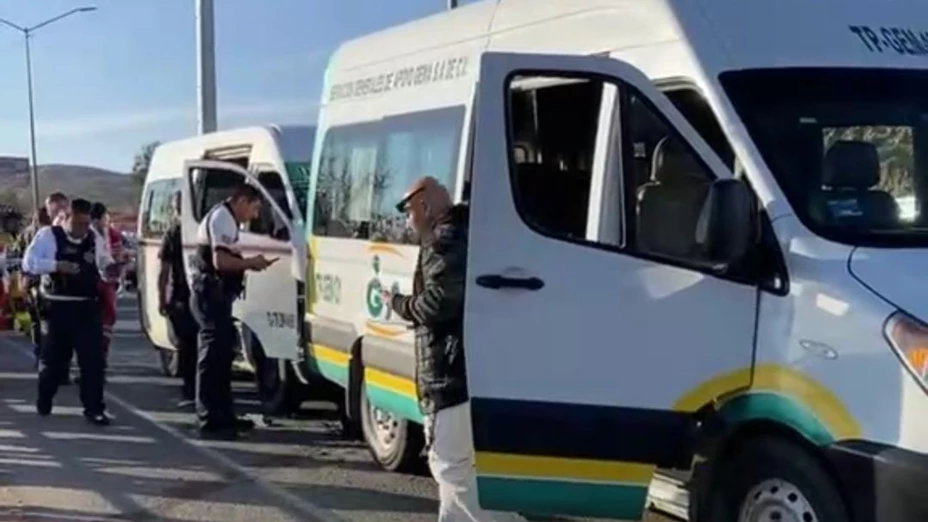 Choque entre transportes deja lesionados en el blvd Limón Padilla.png