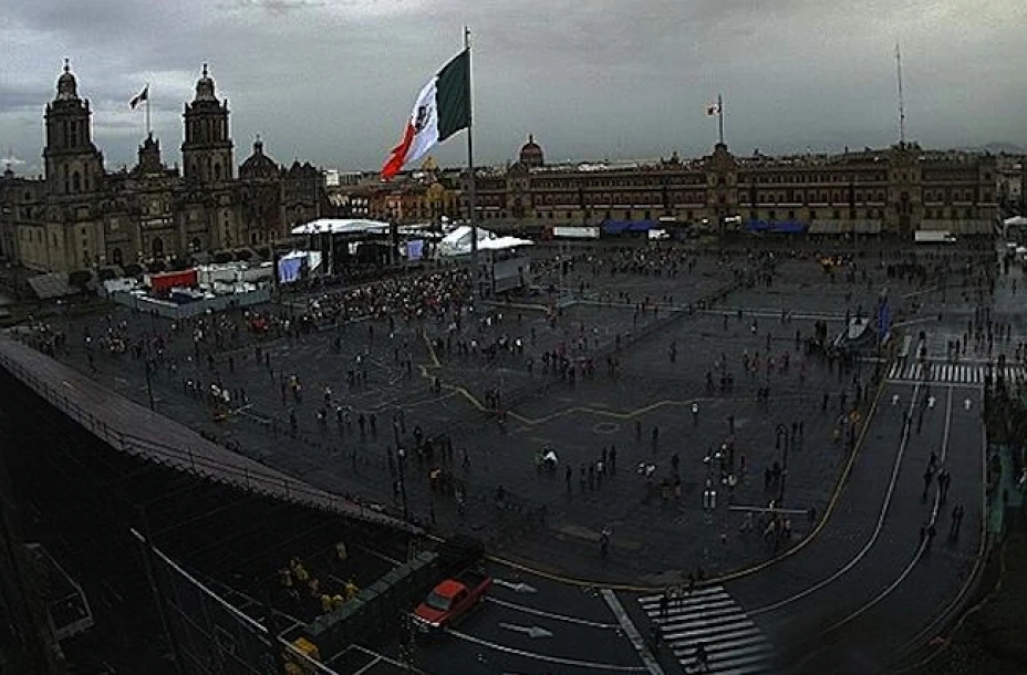 Habrá puntos de acceso y revisión para evitar el ingreso de objetos prohibidos a la Plaza de la Constitución