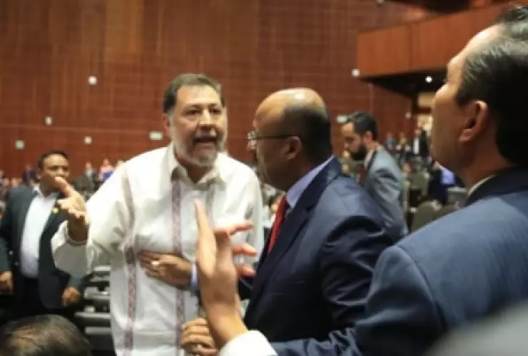 noroña y juarez cisneros.jpg