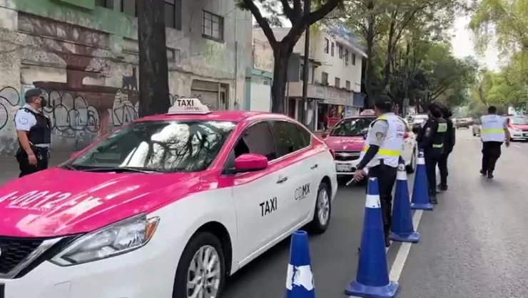 Hoy No Circula 15 de septiembre