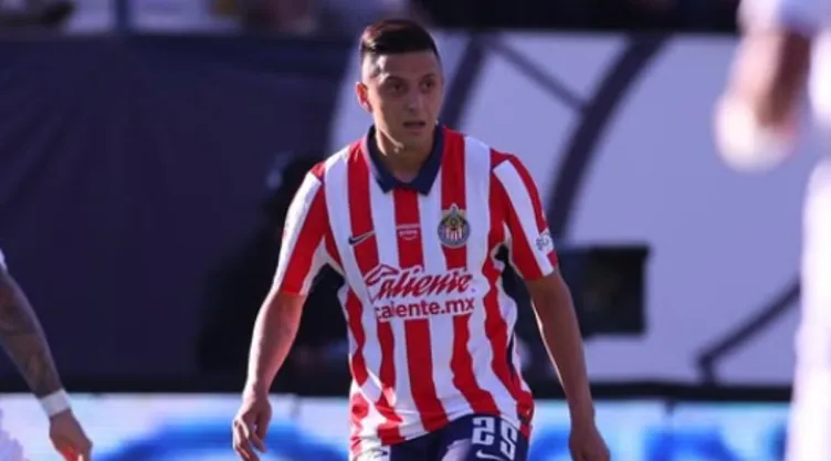 por-que-roberto-alvarado-no-dejo-chivas-rusia