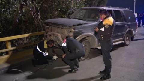 camioneta abandonada.jpeg