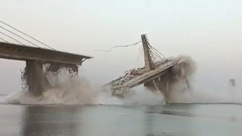 Caída de Puente en India